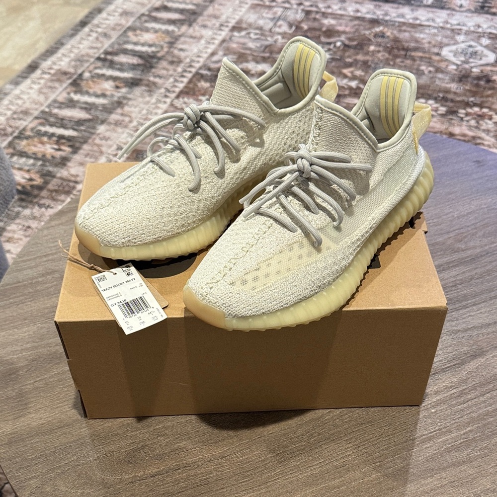 Yeezy boost 350 v2